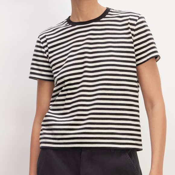 Everlane Box Cut Stripe Tee- Navy/white stripe- size small - Picture 2 of 5